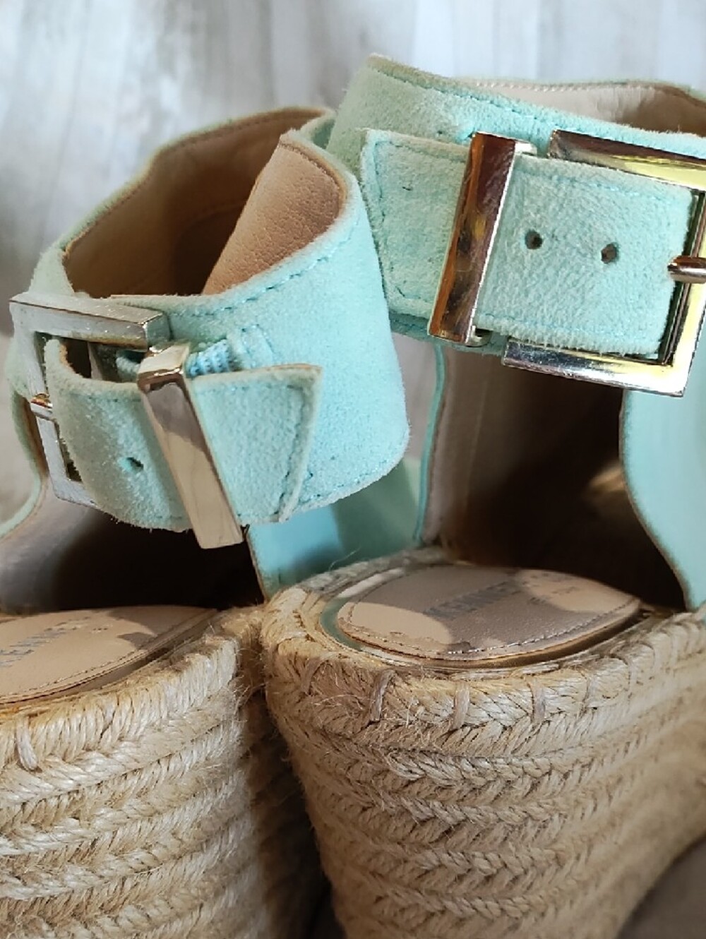 Kenneth Cole New York Mint Green Peep-Toe Espadrille Wedges, Size 8M - Picture 7 of 7